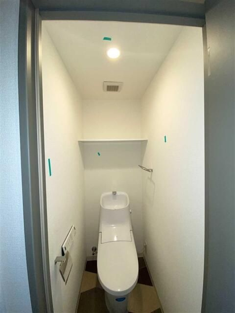 Ｂ　ＣＩＴＹ　ＡＰＡＲＴＭＥＮＴ　ＳＨＩＮＪＵＫＵ　ＮＷのトイレ