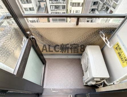 ライオンズマンション市谷薬王寺のバルコニー