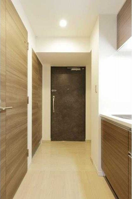 プリームス青柳の玄関