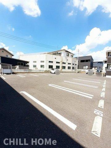 ノイ　レジデンスⅢの駐車場|当社、チルホームのHPもご覧ください(^^)/物件情報多数♪