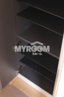 センタービレッジ中野野方の玄関|シューズボックス☆