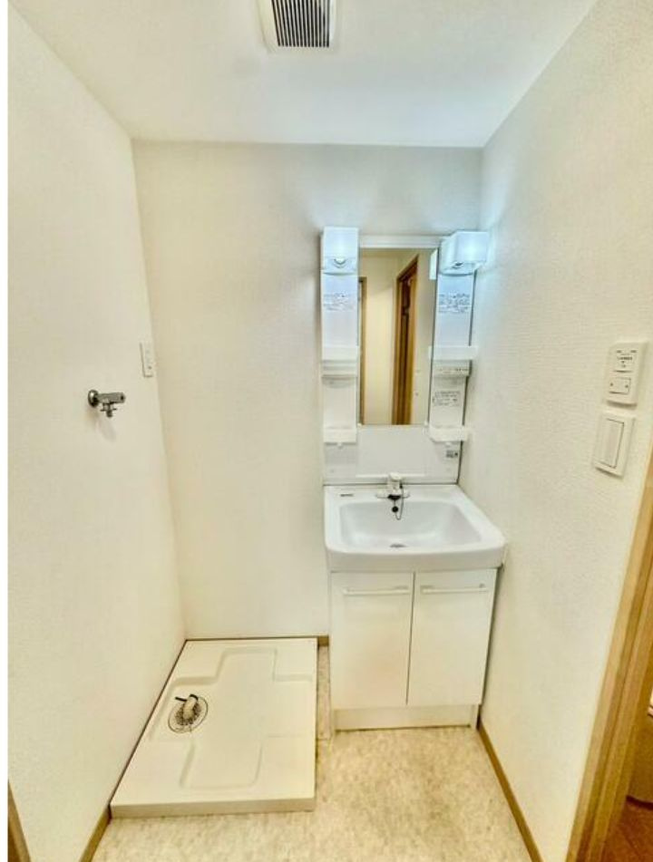 センタービレッジ中野野方の洗面所|独立洗面化粧台★