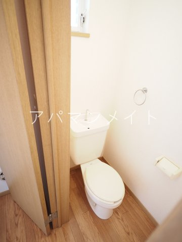 【トイレ】 | エステートピアマルイＩ | 窓あります