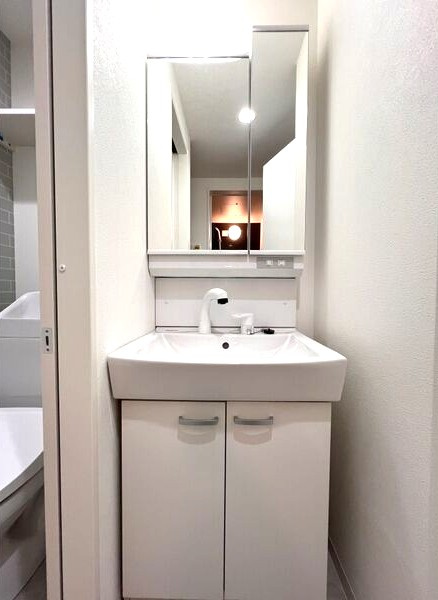 Ｒｅｖｉｖｅ新瑞橋の洗面所