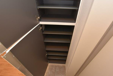 アグレシオ板橋本町の玄関