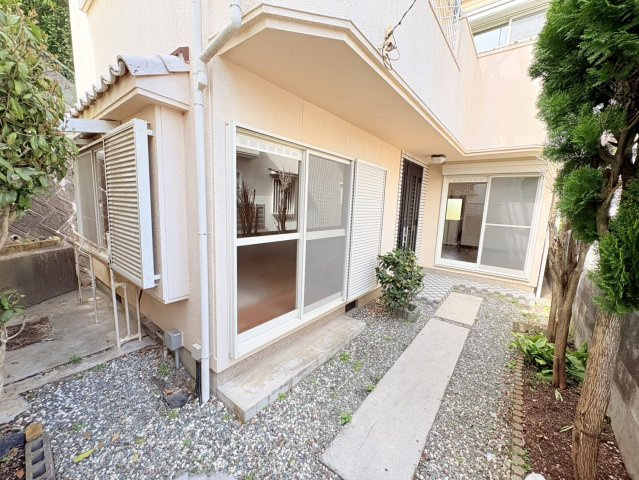 神戸市北区山田町上谷上字古々山　中古戸建の庭