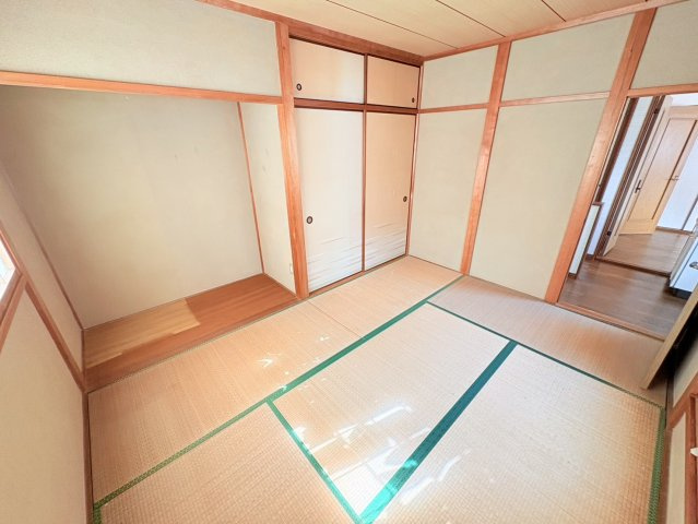 神戸市北区山田町上谷上字古々山　中古戸建の和室