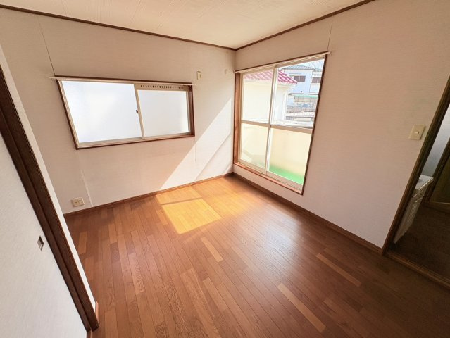 神戸市北区山田町上谷上字古々山　中古戸建の洋室