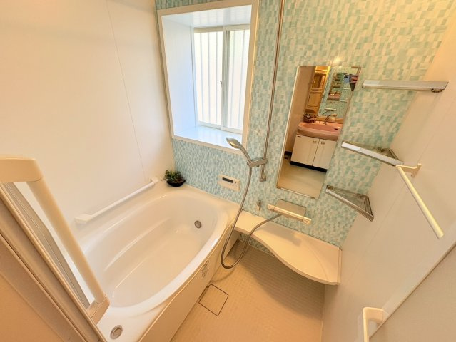 神戸市北区山田町上谷上字古々山　中古戸建の浴室