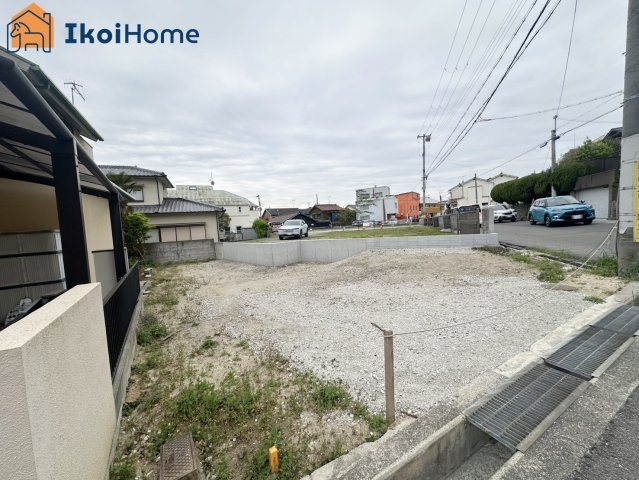 明石市朝霧町１丁目　土地のその他|●年中無休：当日予約可●前面道路との高低さがなく、入出庫もしやすいです。