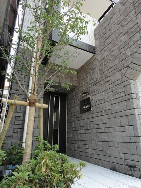 Ｒｉｓｉｎｇ　ｐｌａｃｅ　巣鴨のエントランス