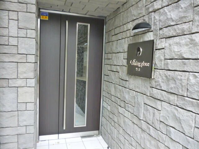 Ｒｉｓｉｎｇ　ｐｌａｃｅ　巣鴨のエントランス