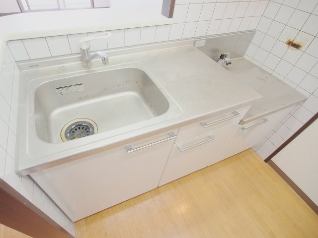 ラゾプレイス西原のキッチン|※同じ間取りの別部屋のお写真です※