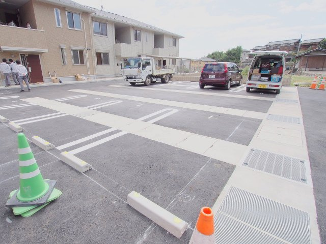 エスペーロの駐車場