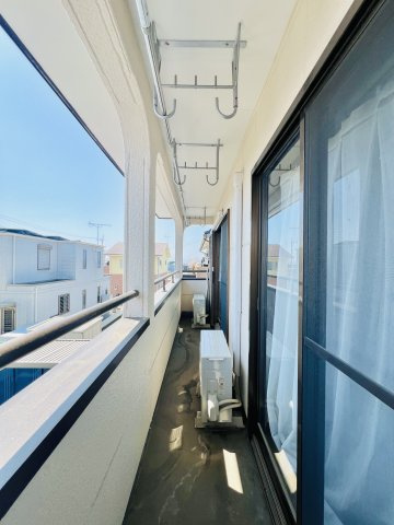 みどり市笠懸町鹿のバルコニー|2部屋から行き来出来るバルコニー◎