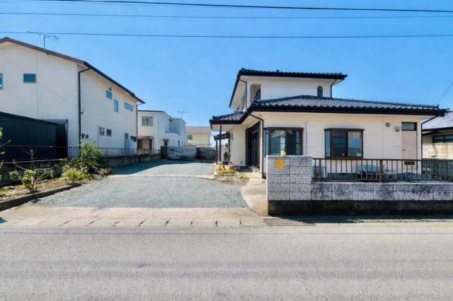 みどり市笠懸町鹿の前面道路含む現地写真|車の通りも少なく駐車も楽々◎