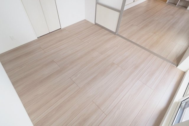 トラディション古市の洋室