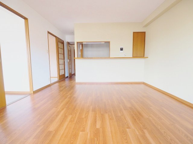 ツインパレス八木の居間・リビング|※同じ間取りの別部屋のお写真です※