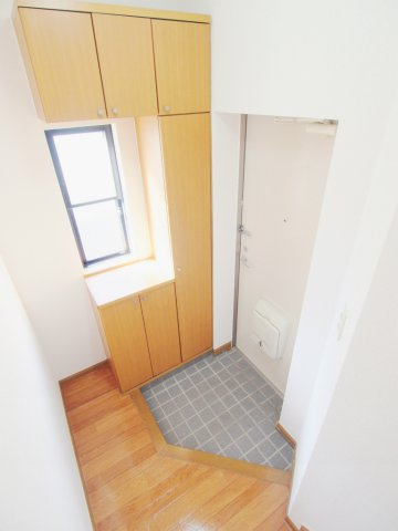 タウニーヒルズの玄関