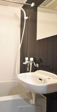 練馬区富士見台３丁目のアパートの洗面所