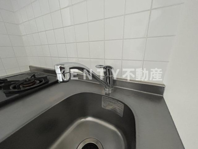 【キッチン】 | プレール・ドゥーク蒲田 | コンパクトなキッチンで掃除もラクラク