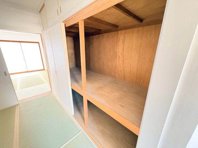 新座リバーサイド１８－１７号棟の収納