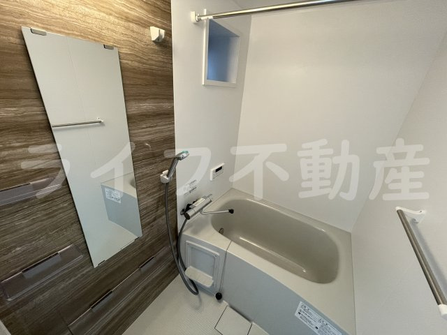 クリエオーレ近江堂の浴室|日々の疲れを癒すお風呂付です