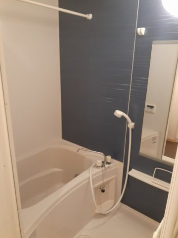 シュード　コリーヌの浴室|日々の疲れを癒すお風呂付です