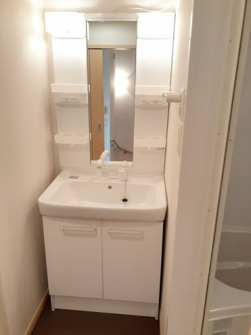 シュード　コリーヌの洗面所|忙しい朝には欠かせない洗面所です