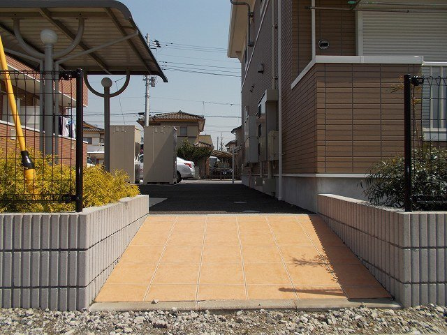 アルカンシェル市原　Ｅのエントランス|建物の内部です