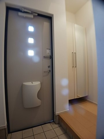 マーヴェラス葛城の玄関|きれいな玄関です