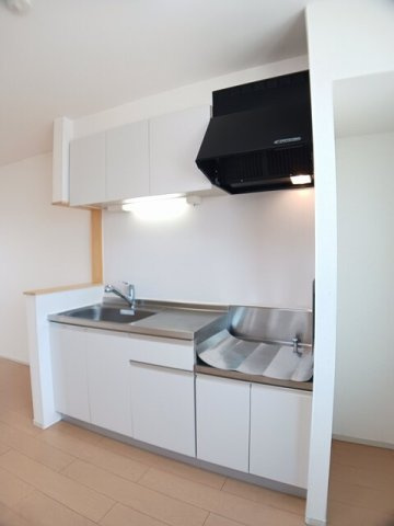 マーヴェラス葛城のキッチン|お料理しやすいキッチンです