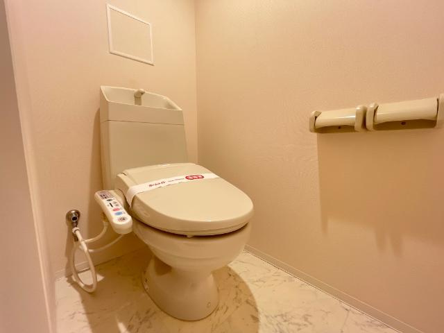 サンフラワーのトイレ|シャワー付トイレ