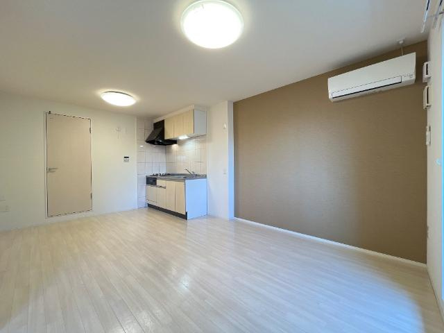 サンフラワーの居間・リビング|リビング