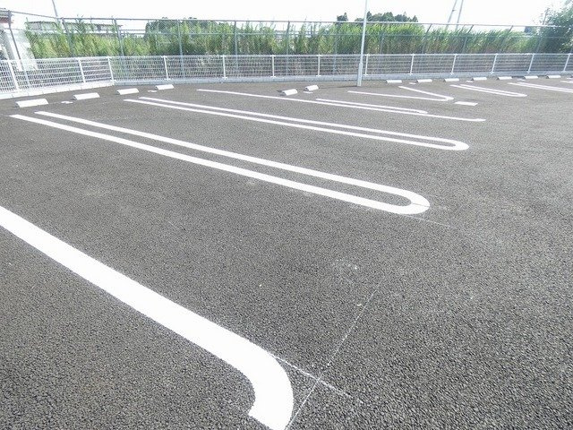 キッサ　Ⅰの駐車場|カースペースがあります