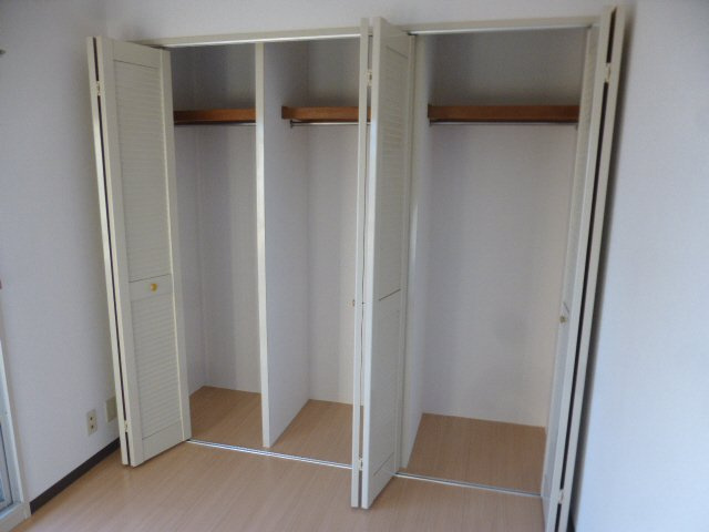 東今宿中村コーポⅠの収納