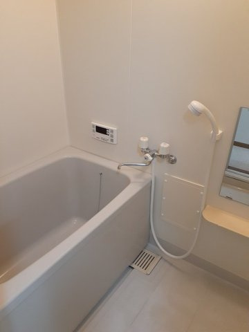 ソレアードメゾンＢの浴室|落ち着いた空間のお風呂です