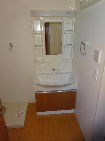 グランツ・シュトラーセの洗面所|洗髪洗面化粧台