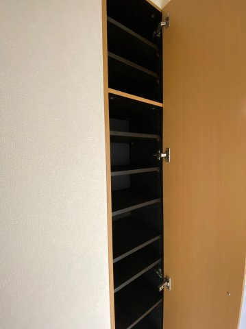 アズールの玄関|明るい玄関です