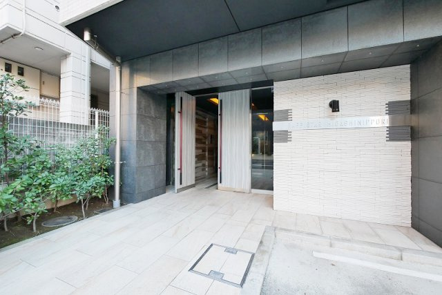 ラフィスタ東日暮里の外観