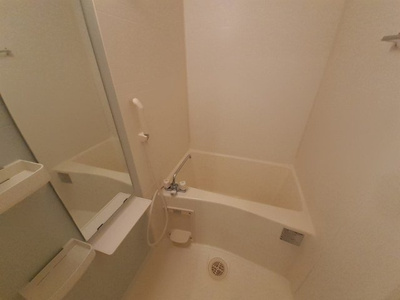 【浴室】 | サンライズ | 日々の暮らしに欠かせないお風呂です