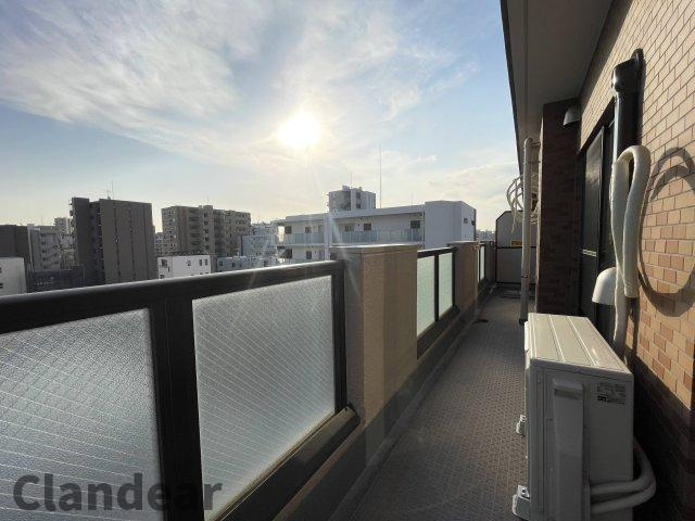 ライオンズマンション東日暮里第二のバルコニー|ドキドキの新生活も、安心してスタート。ぴったりの住まいを見つけませんか？クランディアが一緒に住まい選びをサポートします‼　まずは、お気軽にお問合せください　＃クランディア