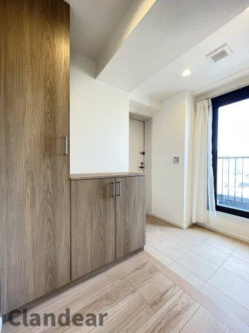 ライオンズマンション東日暮里第二の玄関|ドキドキの新生活も、安心してスタート。ぴったりの住まいを見つけませんか？クランディアが一緒に住まい選びをサポートします‼　まずは、お気軽にお問合せください　＃クランディア