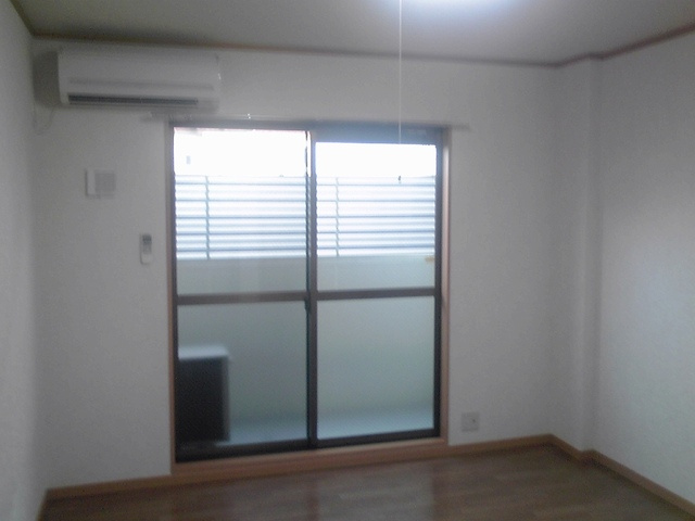 スカイハイツの居間・リビング