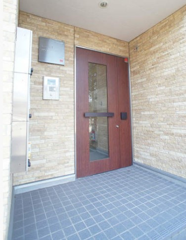 リブリ・SOPHIA喜沢のエントランス