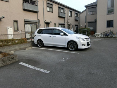 【駐車場】 | ハイム穴師の里