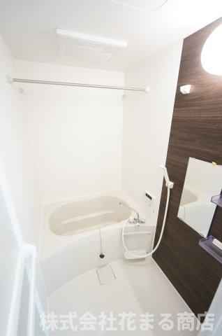 ミリアビタ千葉駅前の浴室|ご見学・ご契約時の送迎可能！