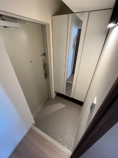 ニアレスタSUGAMOの玄関