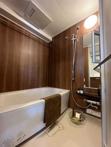 ニアレスタSUGAMOの浴室