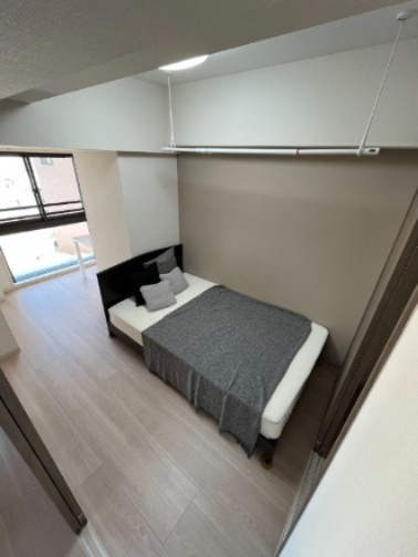 ニアレスタSUGAMOの寝室|※家具類は見本です